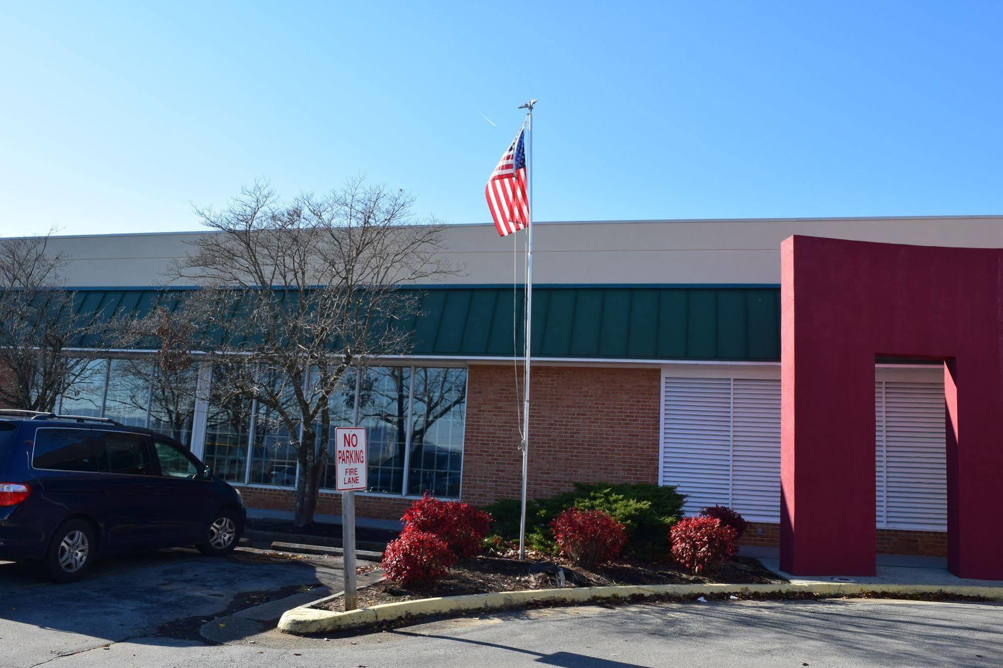 Quality Inn Roanoke Airport Exterior photo