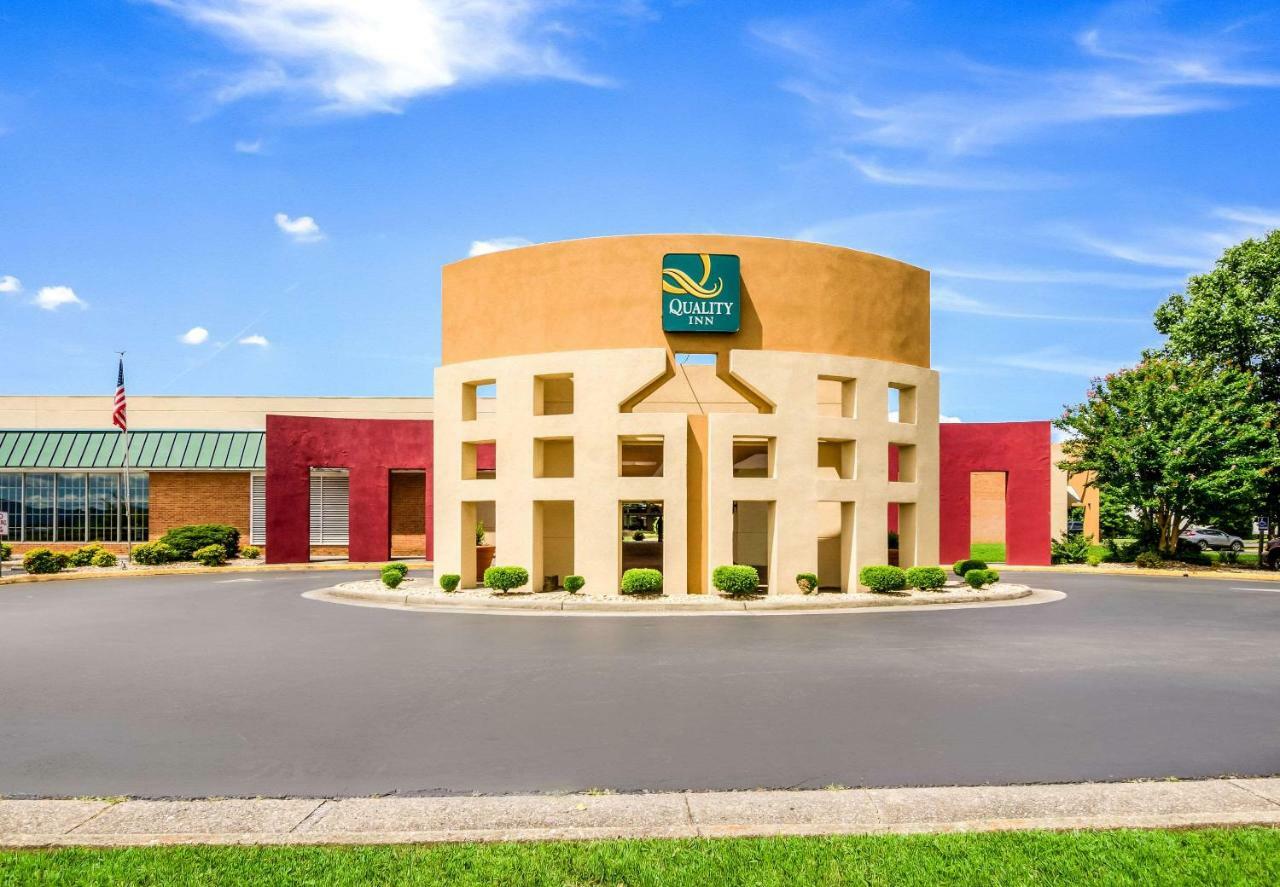 Quality Inn Roanoke Airport Exterior photo