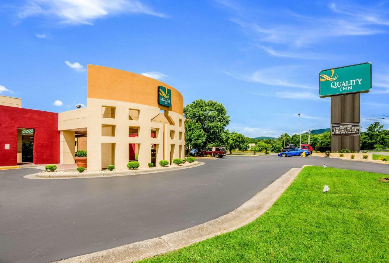 Quality Inn Roanoke Airport Exterior photo